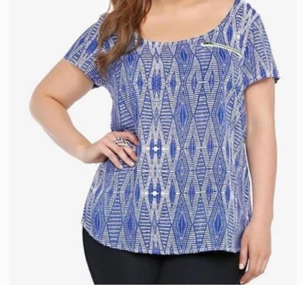 Torrid blue print light weight keyhole top womans size 1x 1 plus cute summer neo